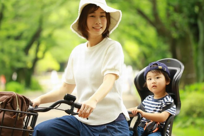 抱っこ 紐 で 自転車 違反